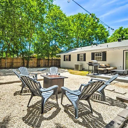 New Braunfels Haven With Hot Tub And Fire Pit! Villa